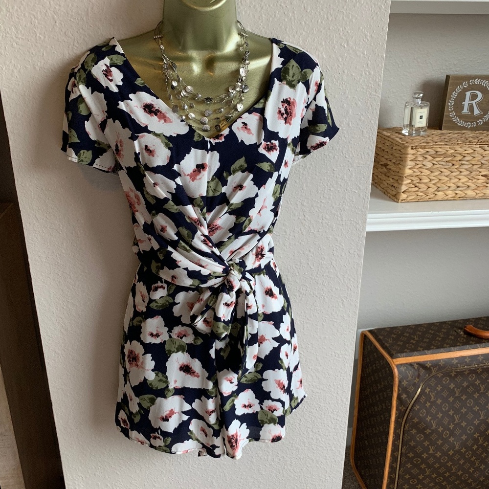 Navy Dee Elly Floral Tie Front Romper
